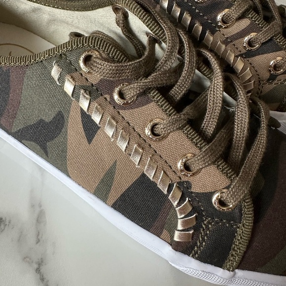 Jack Rogers Carter Camo Sneakers Sz 7 - Picture 5 of 9